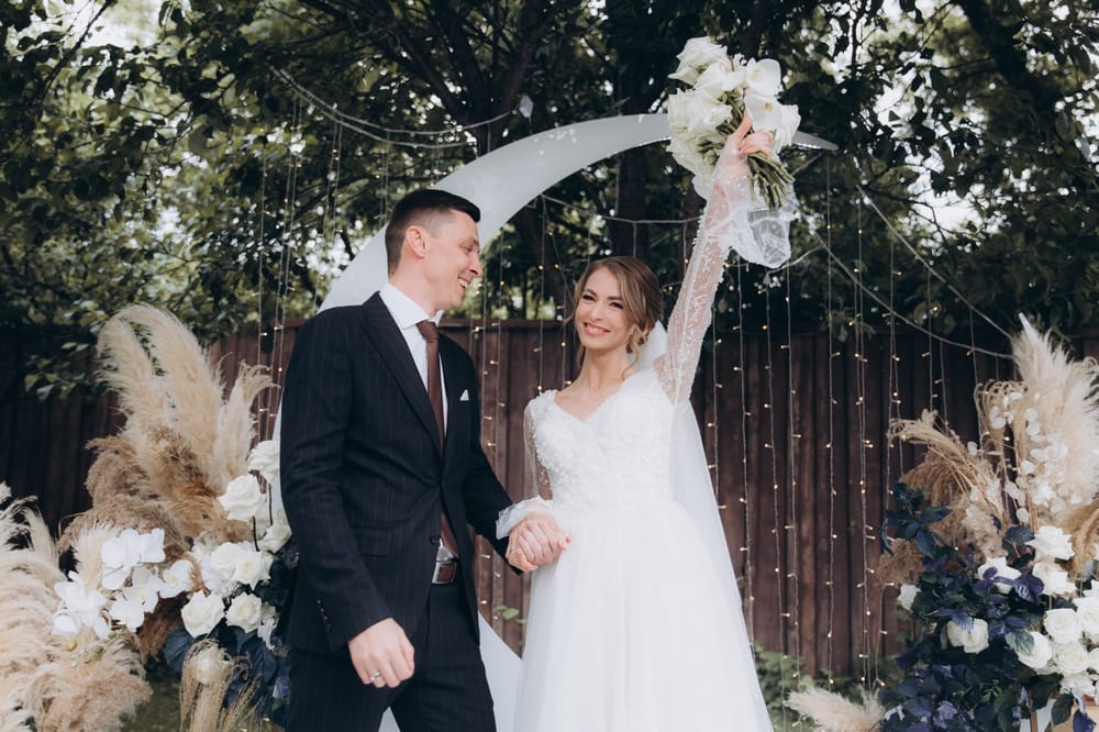 Beautiful,Space,Wedding,Ceremony,In,The,Summer,Of,A,Chic
